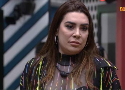 Bandidos roubam família de Naiara Azevedo e fazem reféns