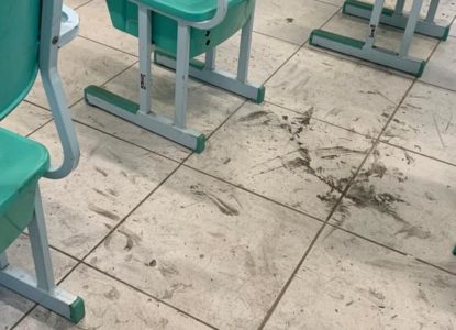 Escola de Feira de Santana suspende aula por falta de material de limpeza