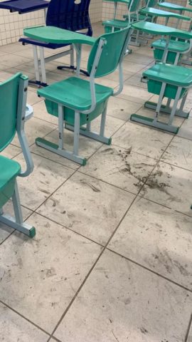 Escola de Feira de Santana suspende aula por falta de material de limpeza