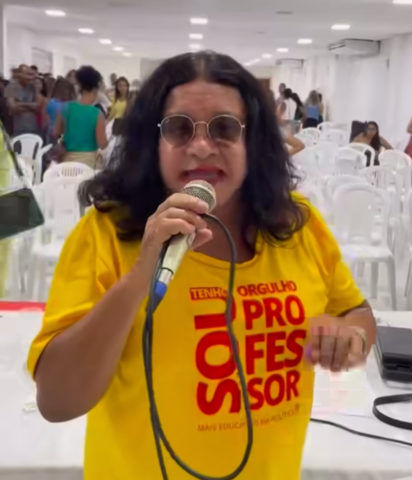 APLB anuncia indicativo de greve por tempo indeterminado na rede municipal